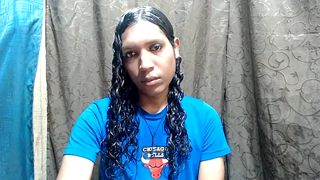 Snapshot of shairaStarr chatting on October 6, 7:44 pm shairaStarr online show from October 6, 7:44 pm