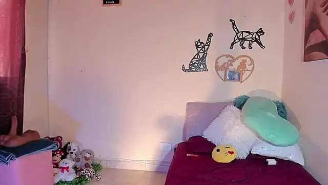 annyluna1 online show from October 15, 4:18 pm