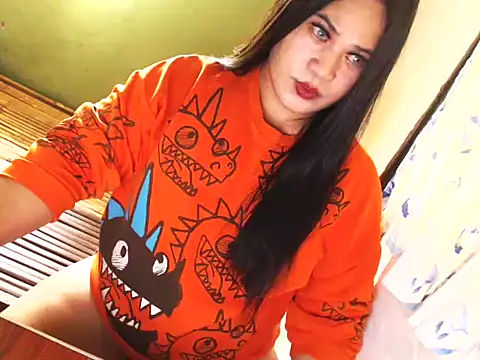 Snapshot of Hugeladycockmarga chatting on March 25, 2:50 am Hugeladycockmarga online show from March 25, 2:50 am