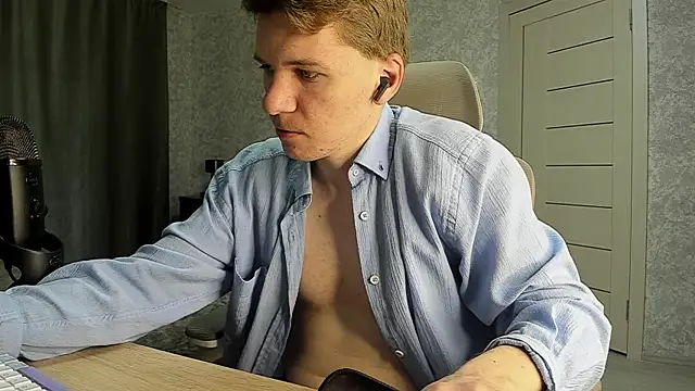 Snapshot of Bananas_dick chatting on June 25, 12:09 pm Bananas dick online show from June 25, 12:09 pm