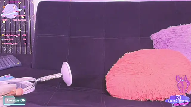 Hanna Evaanss online show from November 12, 7:57 pm