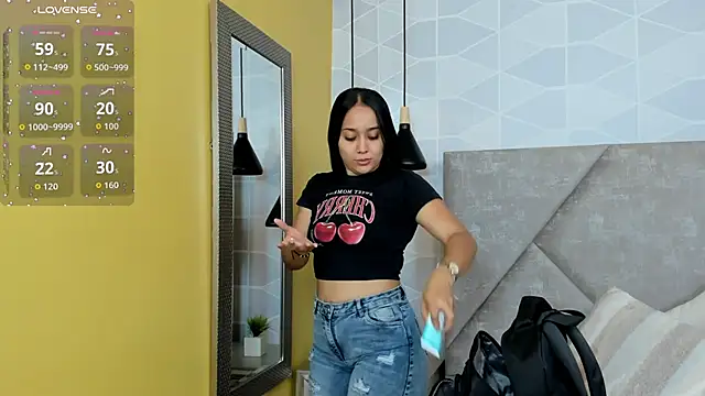 Snapshot of Sammy_Fit_ chatting on March 10, 12:10 pm Sammy Fit online show from March 10, 12:10 pm