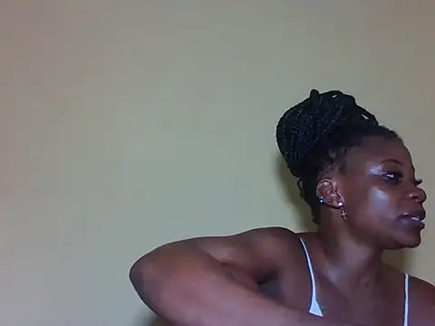 Sweetbaby004 online show from May 18, 8:36 pm