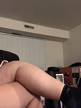 JemJensen30 online show from February 3, 8:35 am
