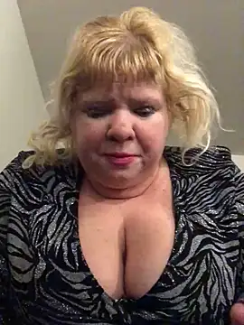 JemJensen30 online show from February 5, 7:07 am