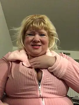 JemJensen30 online show from February 10, 8:42 am