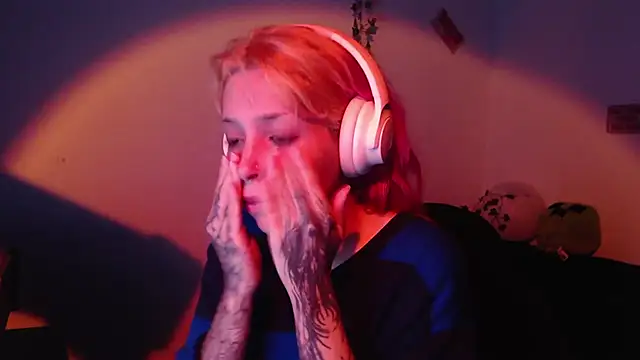 MaryJannes online show from December 3, 10:24 am