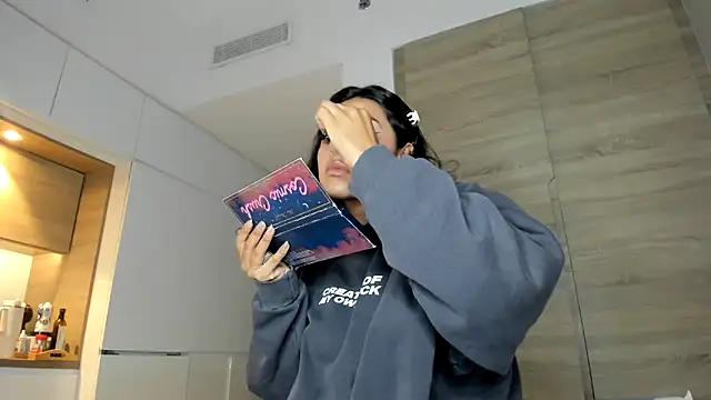 Snapshot of alexademie1 chatting on October 6, 2:14 pm alexademie1 online show from October 6, 2:14 pm