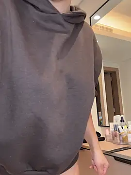 Snapshot of alexademie1 chatting on March 18, 3:04 pm alexademie1 online show from March 18, 3:04 pm