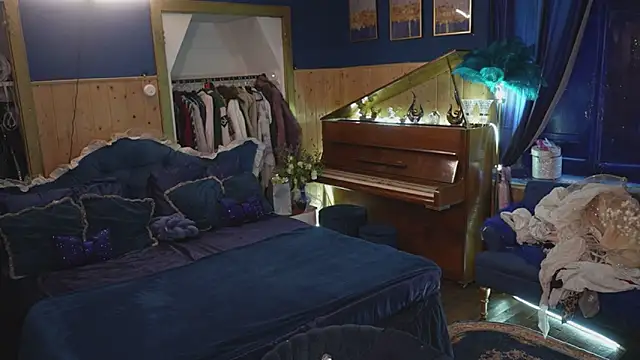 Snapshot of VanessaDoyle chatting on October 30, 3:13 pm VanessaDoyle online show from October 30, 3:13 pm