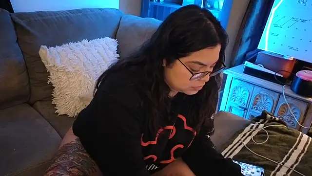 drizzypeach602 online show from May 7, 4:40 am
