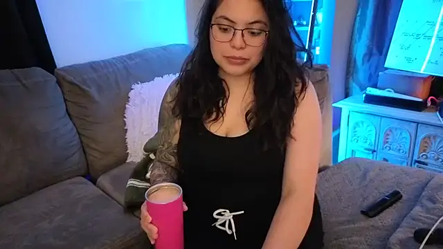 drizzypeach602 online show from May 20, 2:51 am