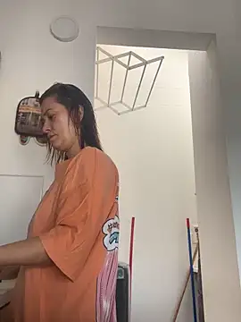 Snapshot of Verito_hot chatting on March 1, 2:19 pm Verito hot online show from March 1, 2:19 pm