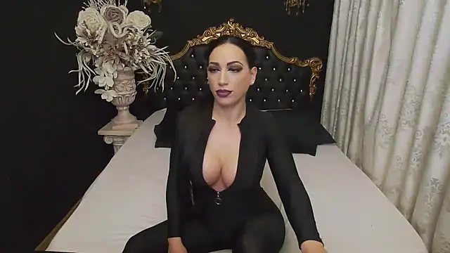 MichaelaDark online show from January 6, 3:53 am