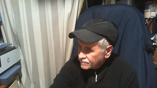 nonnomaturobisex online show from March 7, 9:28 am