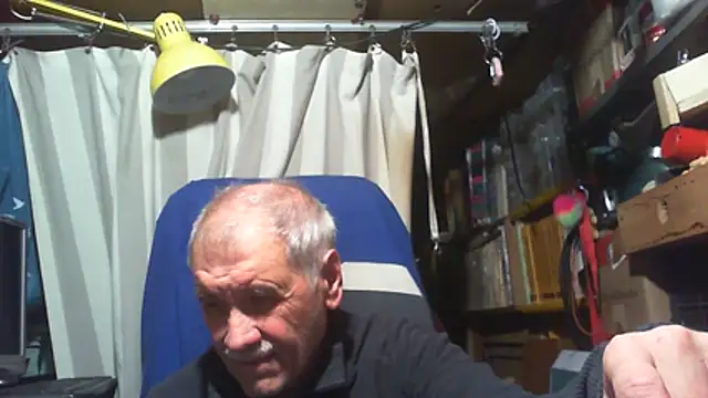 nonnomaturobisex online show from April 28, 3:39 pm