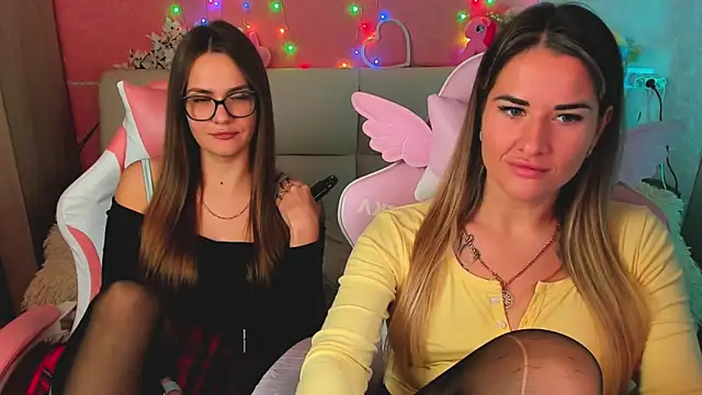 ivannatompsonnn online show from May 16, 10:36 am