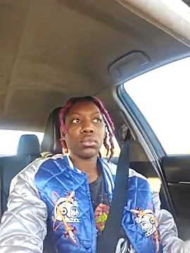 Snapshot of oliviaprettypussy chatting on February 13, 2:02 pm oliviaprettypussy online show from February 13, 2:02 pm