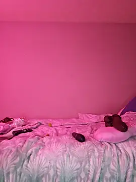 oliviaprettypussy online show from May 9, 1:11 am