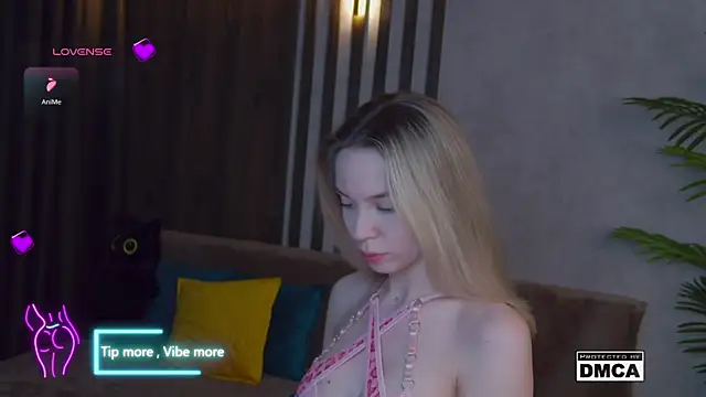 Holl1Would online show from February 16, 3:26 am