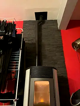 Snapshot of louh261 chatting on November 20, 5:45 pm louh261 online show from November 20, 5:45 pm