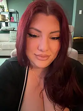 CurvyKimmy1 online show from May 16, 9:28 am