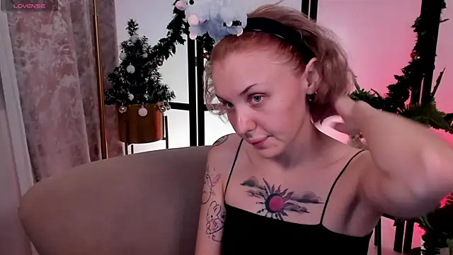 LianaFord online show from December 13, 9:53 pm