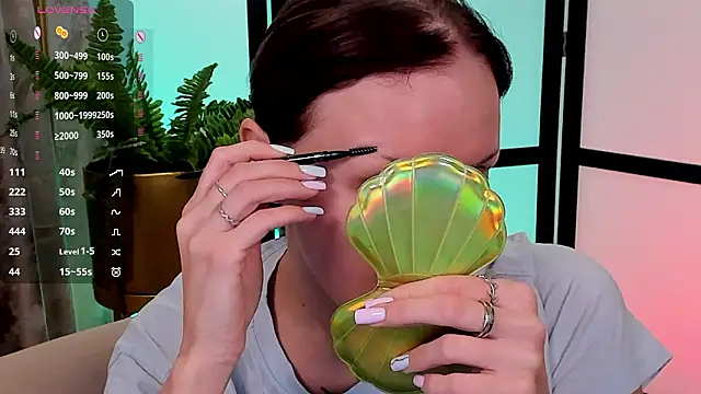 LianaFord online show from March 7, 5:15 am