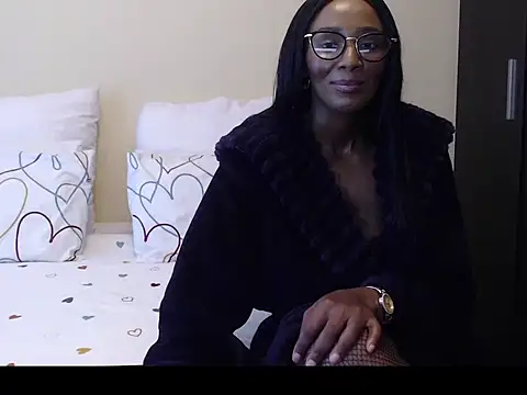 Snapshot of yummycherryxx chatting on September 19, 8:16 am yummycherryxx online show from September 19, 8:16 am