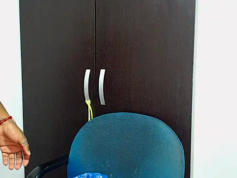 Rene hotman online show from September 20, 9:05 pm