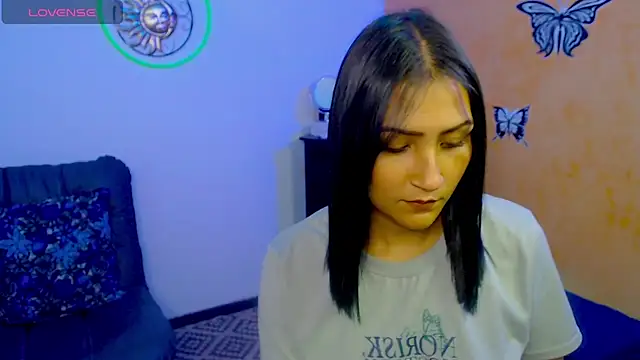 leah-666 online show from December 24, 2:12 pm