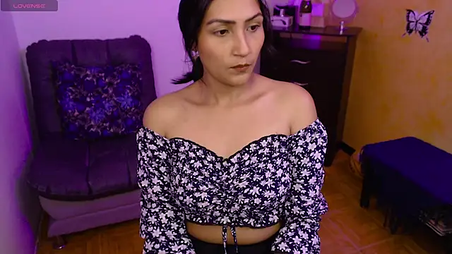 leah-666 online show from January 26, 1:36 pm