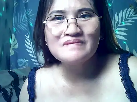 Amazing Angel22 online show from May 15, 12:45 pm