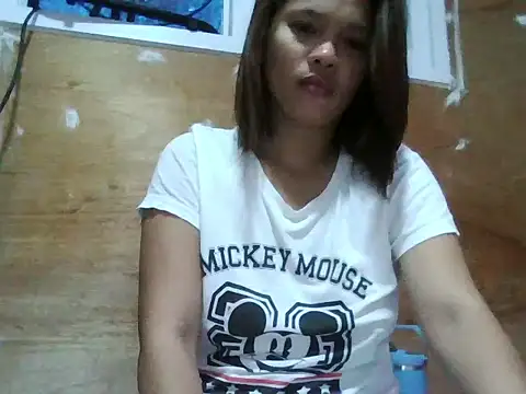 Snapshot of Silly_Girl21 chatting on July 26, 9:32 pm Silly Girl21 online show from July 26, 9:32 pm