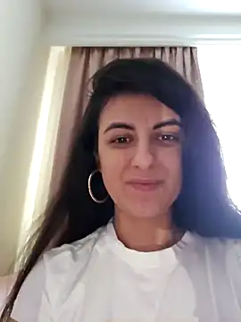 Snapshot of NathalieDream chatting on February 17, 7:15 am NathalieDream online show from February 17, 7:15 am