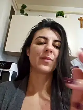 Snapshot of NathalieDream chatting on February 19, 7:06 am NathalieDream online show from February 19, 7:06 am