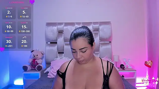 Snapshot of MelanyShayk chatting on February 27, 9:26 pm MelanyShayk online show from February 27, 9:26 pm