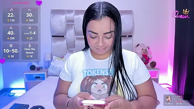 Snapshot of MelanyShayk chatting on March 20, 5:29 pm MelanyShayk online show from March 20, 5:29 pm