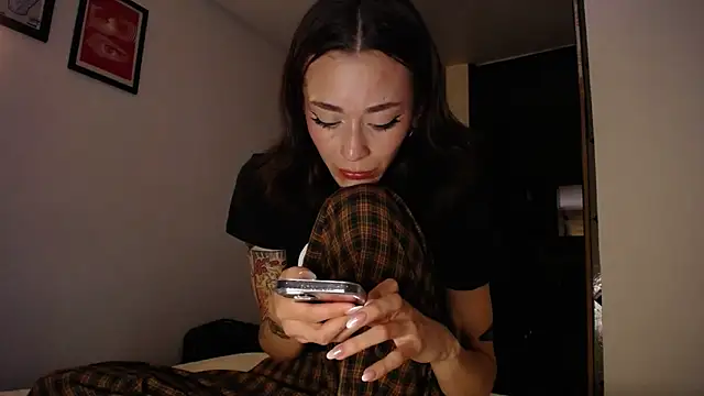 Snapshot of This_black_sheep chatting on December 17, 4:34 am This black sheep online show from December 17, 4:34 am