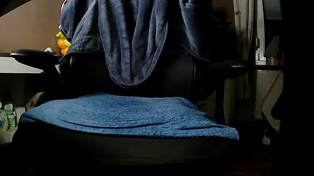 suedel65 online show from November 26, 6:14 am