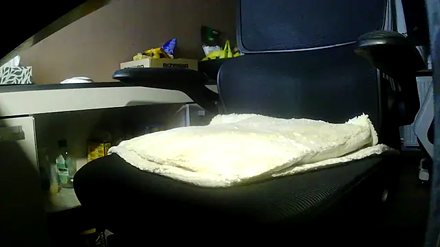 suedel65 online show from March 5, 2:29 am