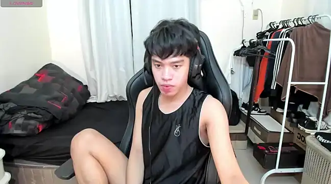 Lightjt04 online show from March 14, 2:20 am