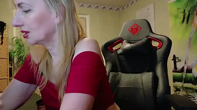 HotLana69 online show from February 17, 5:08 pm