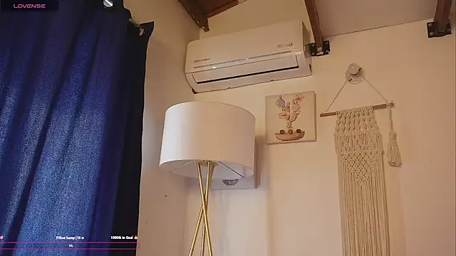 Snapshot of bunnycuteshy chatting on October 9, 2:37 pm bunnycuteshy online show from October 9, 2:37 pm