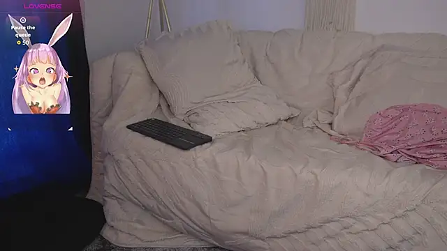 bunnycuteshy online show from December 16, 1:27 pm