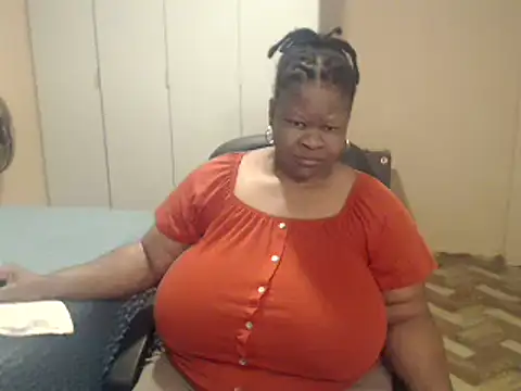 sweetnoziexx online show from May 15, 4:41 am