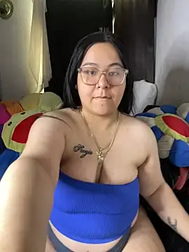 MsConejitaa online show from May 4, 2:35 pm