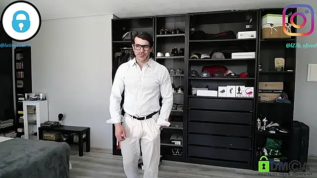 samricci21 online show from March 31, 12:05 pm