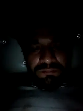 Snapshot of Asif00999999 chatting on February 4, 8:38 pm Asif00999999 online show from February 4, 8:38 pm