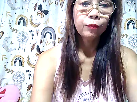 urwife tobe online show from May 4, 9:11 pm